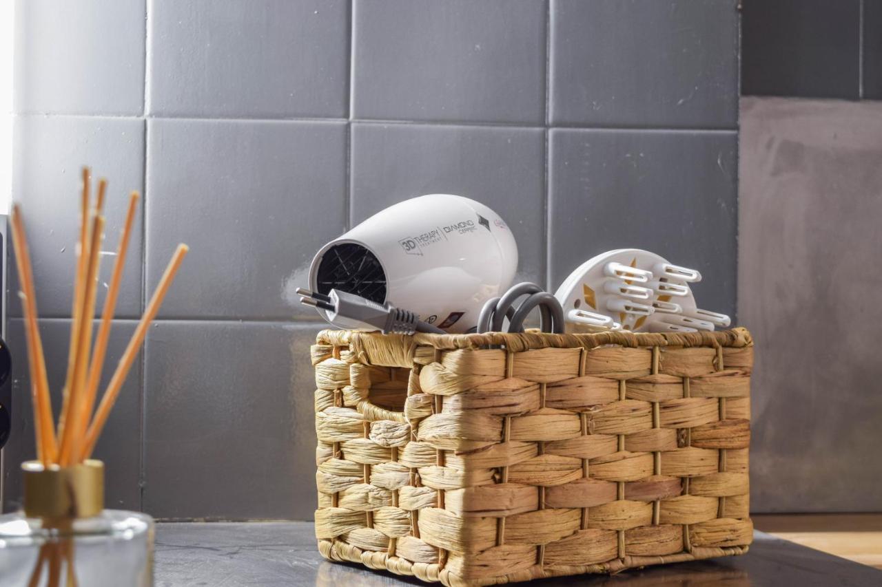 Cal Capo Alojamiento Con Jacuzzi Apartment Besalu Ngoại thất bức ảnh